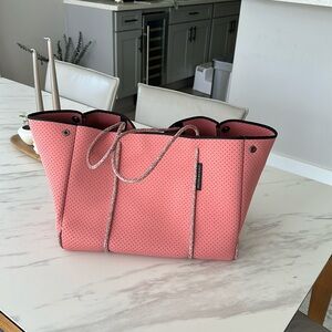 State of Escape tote